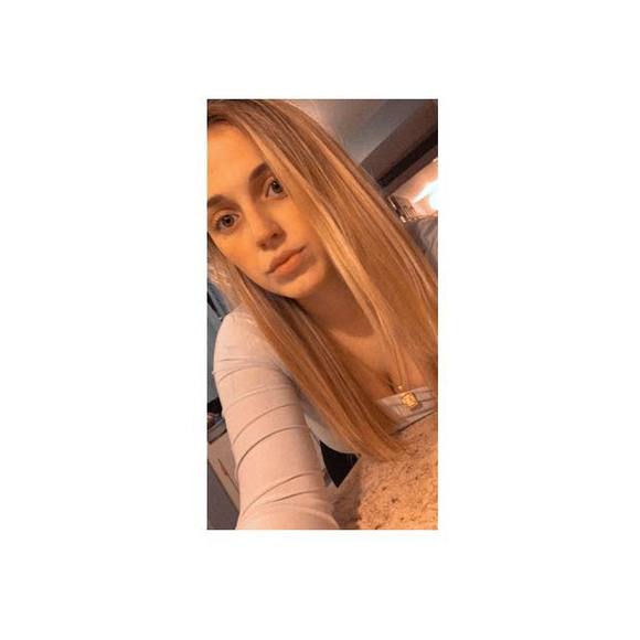 Meet your Posher, Emilie - Picture 1 of 1